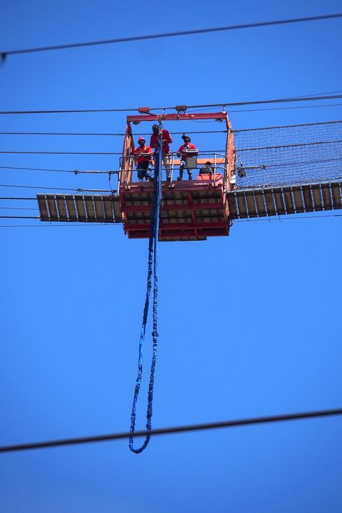 Saut à l'élastique aux Soweto Towers
Altitude : 1654 mètres