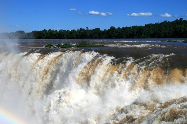 Garganta Del Diablo. Chutes d'Iguazu.