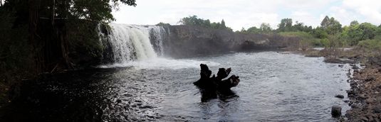 Chhay kpos waterfall. Chi Phat.