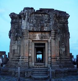 Le temple d'Angkor Phnom Bakhen