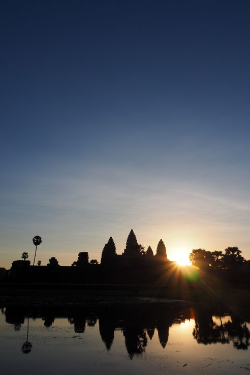 Lever de Soleil sur le temple d'Angkor Wat