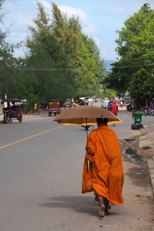Moines à Kampot