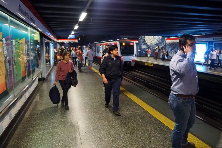 Métro Les Dominicos à Santiago du Chili