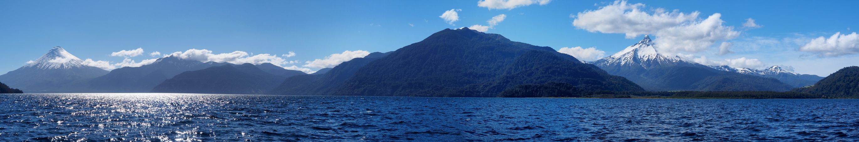 Le volcan Puntiagudo et le lac Todos los Santos