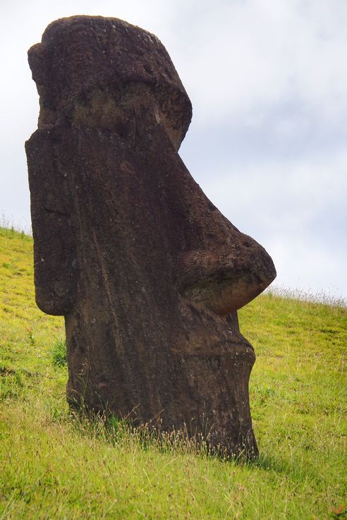 chili-20161114-4236-ile-de-paques-rano-raraku-moai.jpg