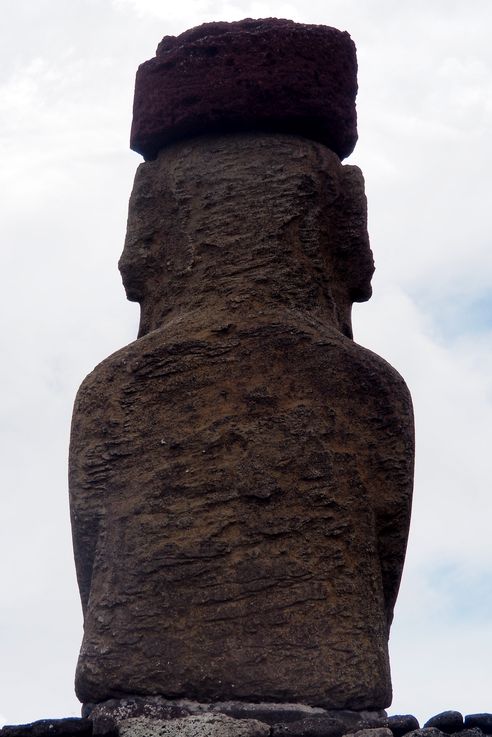 Dos de moai du Ahu Tongariki sur l'île de Pâques