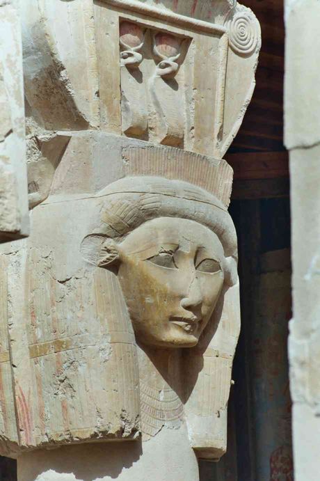 La déesse Hathor au temple d'Hatchepsout