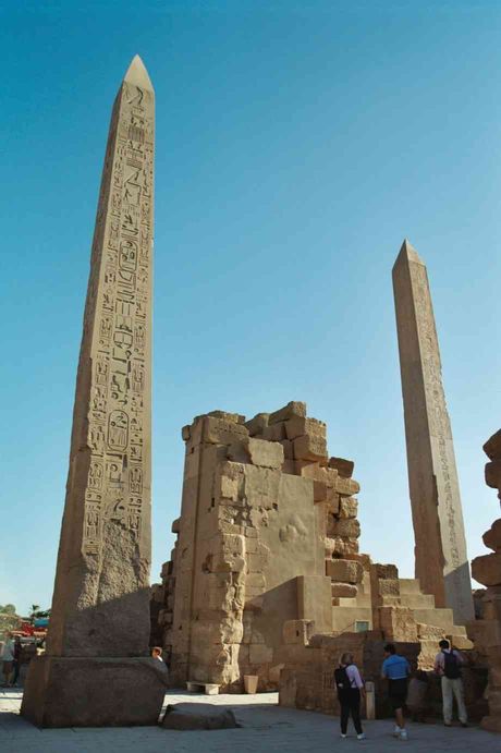 Obélisques au temple de Karnak