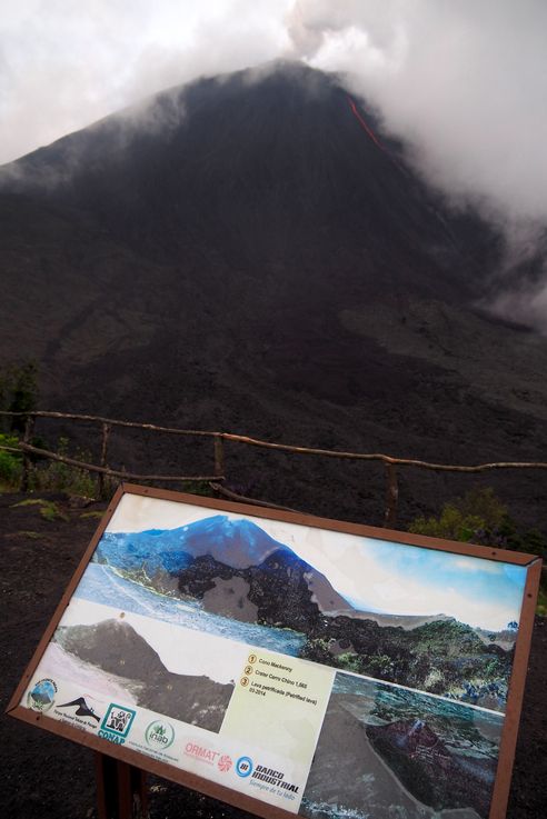 Sur le volcan Pacaya
Altitude : 2279 mètres