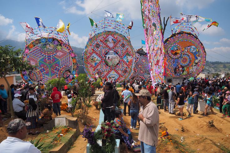 Festival de barriletes gigantes de Santiago Sacatepéquez
Altitude : 2026 mètres