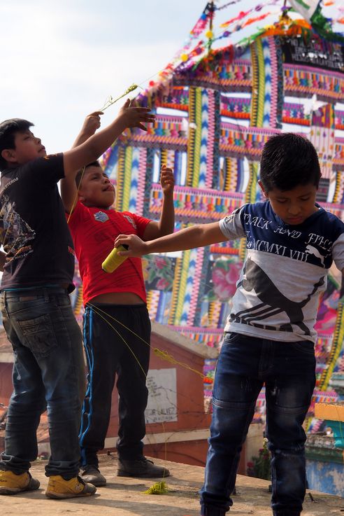Festival de barriletes gigantes de Santiago Sacatepéquez
Altitude : 2032 mètres