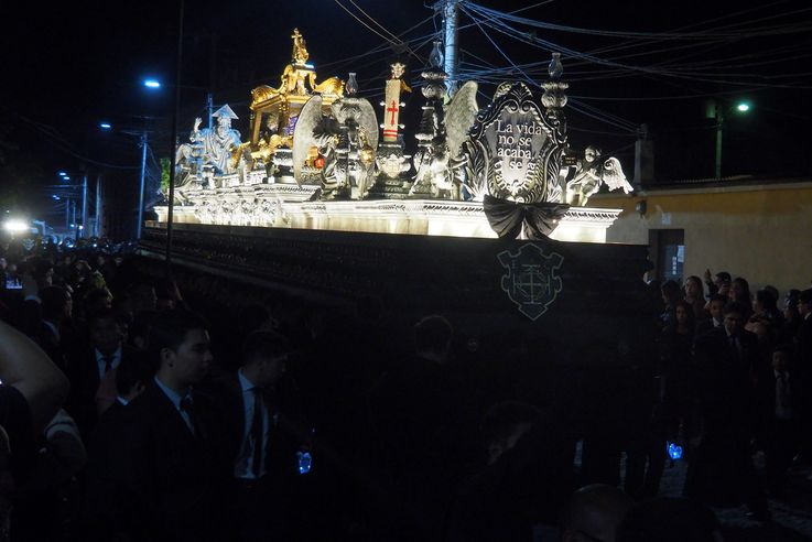 Procesion del 69 aniversario senor sepultado escuela de cristo (Antigua)
Altitude : 1545 mètres