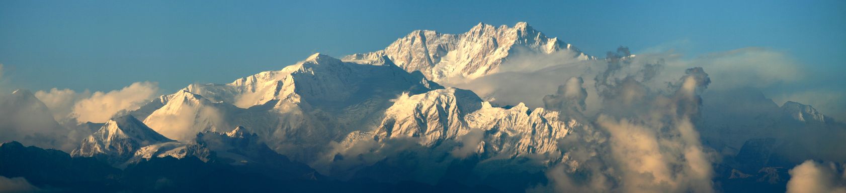 Le Kangchenjunga, le troisième plus haut sommet de la planète