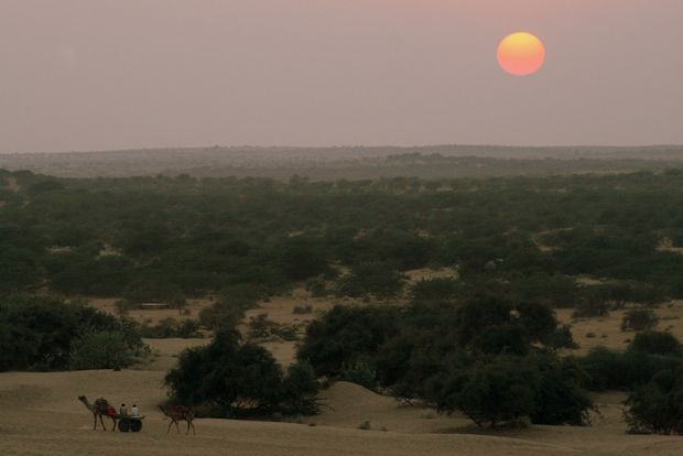 Coucher de Soleil dans le désert de Khoohdi