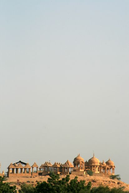 Cénotaphes à Jaisalmer