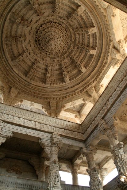 inde-20121109-4266-temple-jain-adinath-ranakpur.jpg