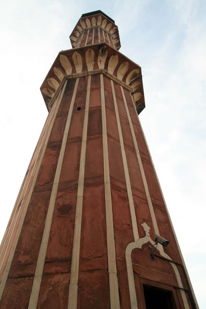 Minaret de la grande mosquée de Jama masjid à New Delhi