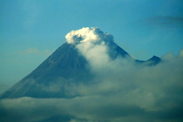 Le volcan Merapi. Java.