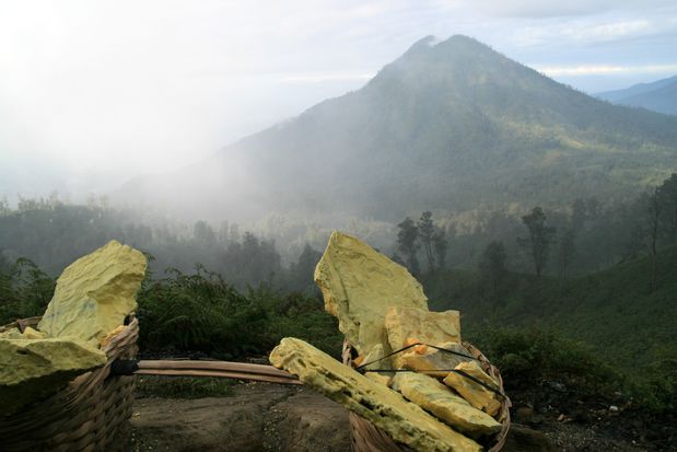 Le volcan Rante au Kawah Ijen. Java.
