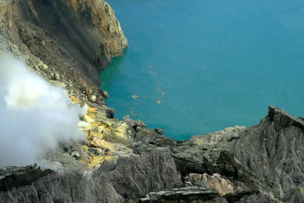 Solfatare du volcan Kawah Ijen à Java