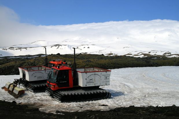 Chasse neige sur le Snæfellsjökull.