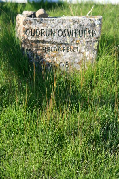 Pierre tombale de Gudrun Osvifrsdottir (Helgafell)