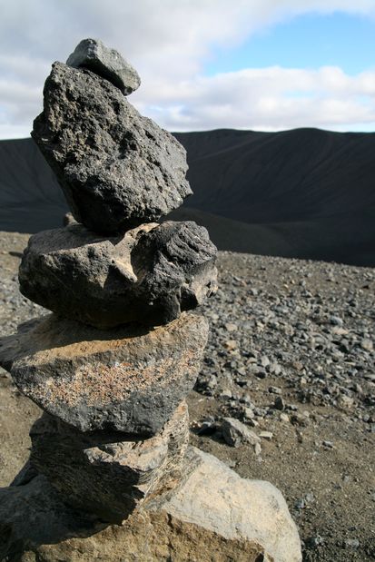 Monticule de pierre à Hverfjall