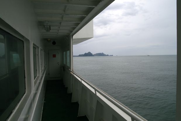 Dans le ferry menant aux îles Vestmann