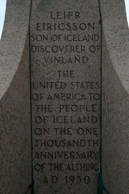 Statue de Leif Erickson devant la cathédrale Hallgrímskirkja de Reykjavik