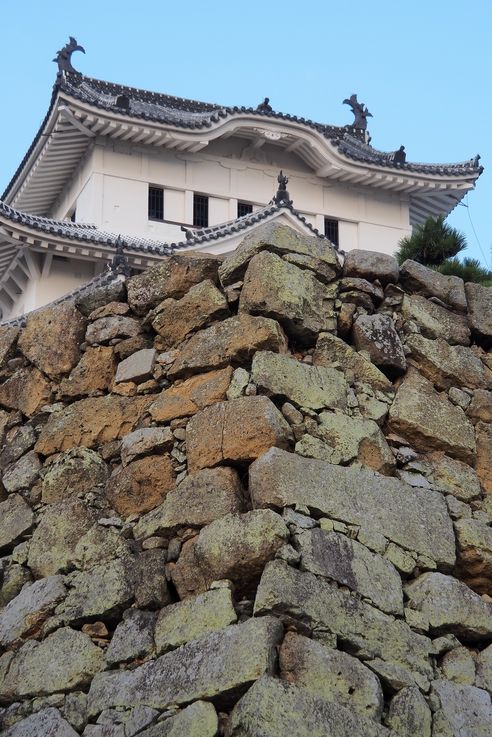 Porte au château Himeji-Jo
Altitude : 85 mètres