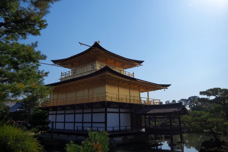 Pavillon D'Or Kinkaku-Ji (Kyoto)
Altitude : 137 mètres