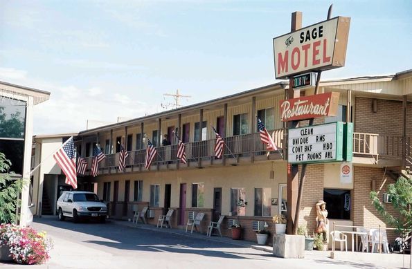 Motel de Vernal et ses drapeaux américains