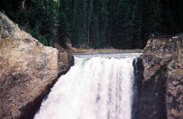 Lower falls à Yellowstone