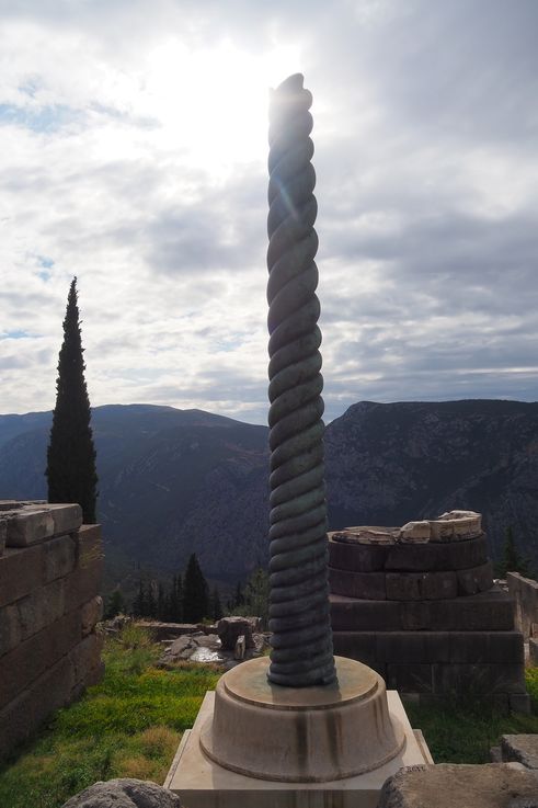 La Columna Serpentina en el Santuario de Delfos
