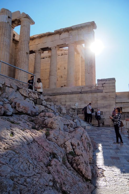 Los Propileos de la Acrópolis en Atenas