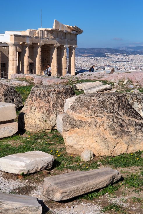 Los Propileos de la Acrópolis en Atenas