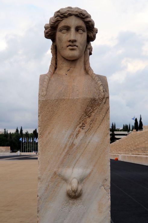 Double visage d'Hermès. Stade panathénaïque d'Athènes.