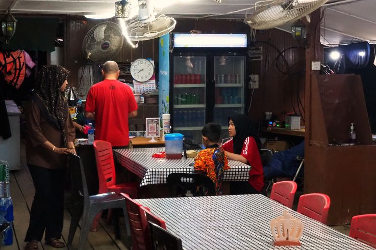 Restaurant de la jetée à Kuala Tahan.
Altitude : 49 mètres