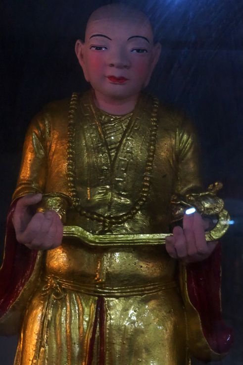 Statue d'une divinité au Taman Loke Lim Perak Cave Temple, Ipoh.