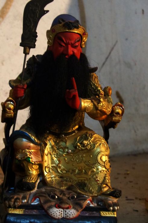 Statue de Guan Yu, temple rupestre d'Ipoh, Perak.
Altitude : 60 mètres