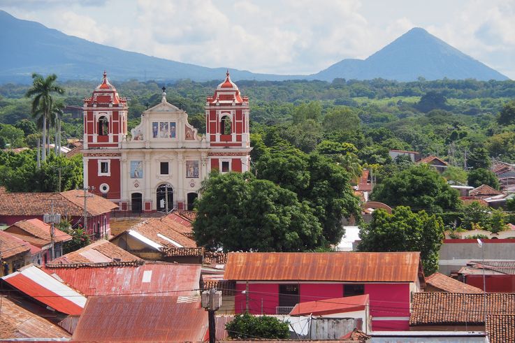 Basilica of the Assumption of León - Asososca Hill